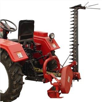 Cortacésped montado en tractor